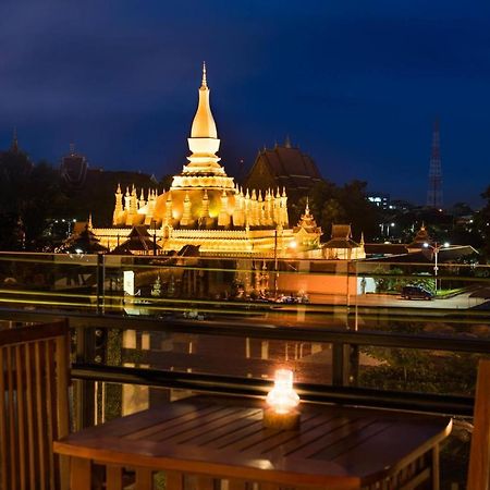 Thatluangview Hotel Vientiane Esterno foto
