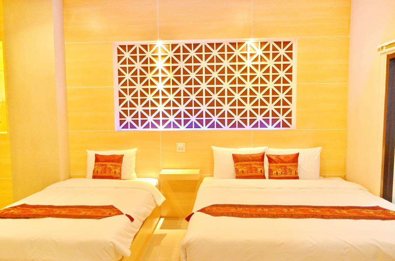 Thatluangview Hotel Vientiane Esterno foto
