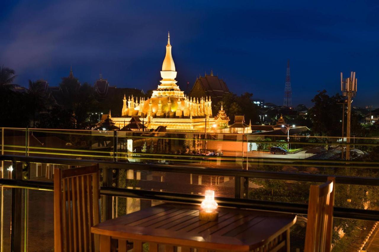 Thatluangview Hotel Vientiane Esterno foto